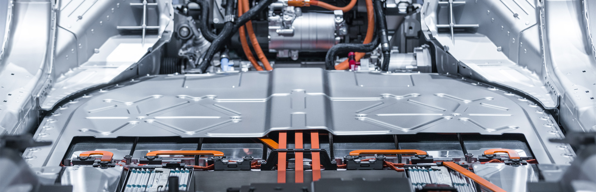 Parts cleaning machines for e-mobility parts