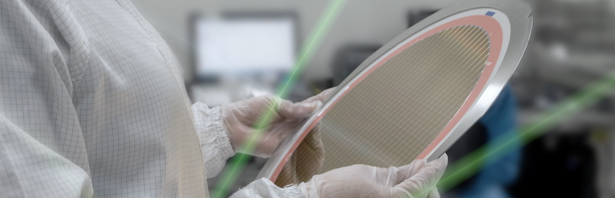 Cleaning solutions for high purity components